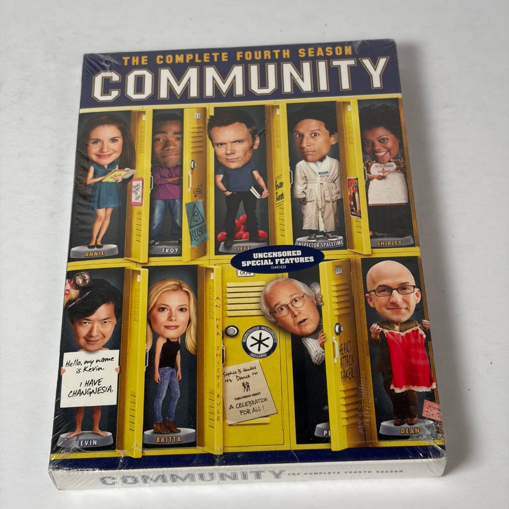 Community The Complete Fourth Season DVD 2-Disc Set Uncensored Special Features
