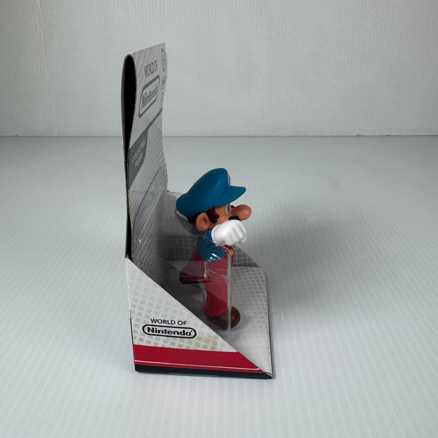 World of Nintendo Ice Power Mario Super Mario 2.5" Collectible Figure Jakks