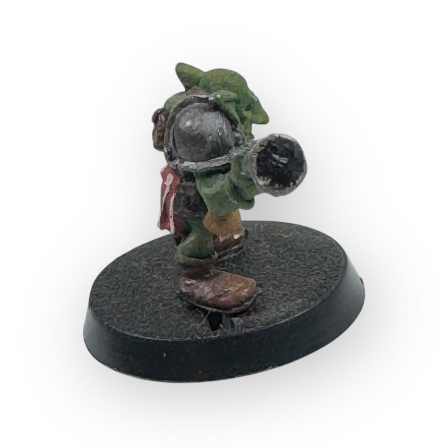 Warhammer 40K Rogue Trader Gretchin Armed with a Blunderbuss 1 Painted Figure