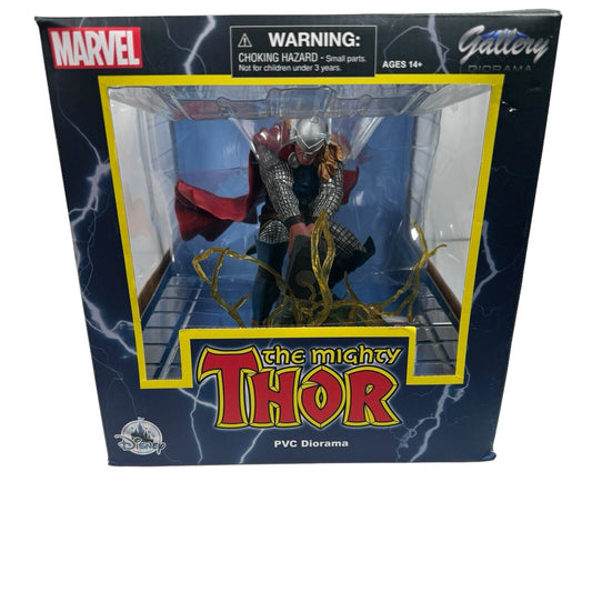 Marvel Comics The Mighty Thor statue Diorama Diamond Select Toy, New in Open Box