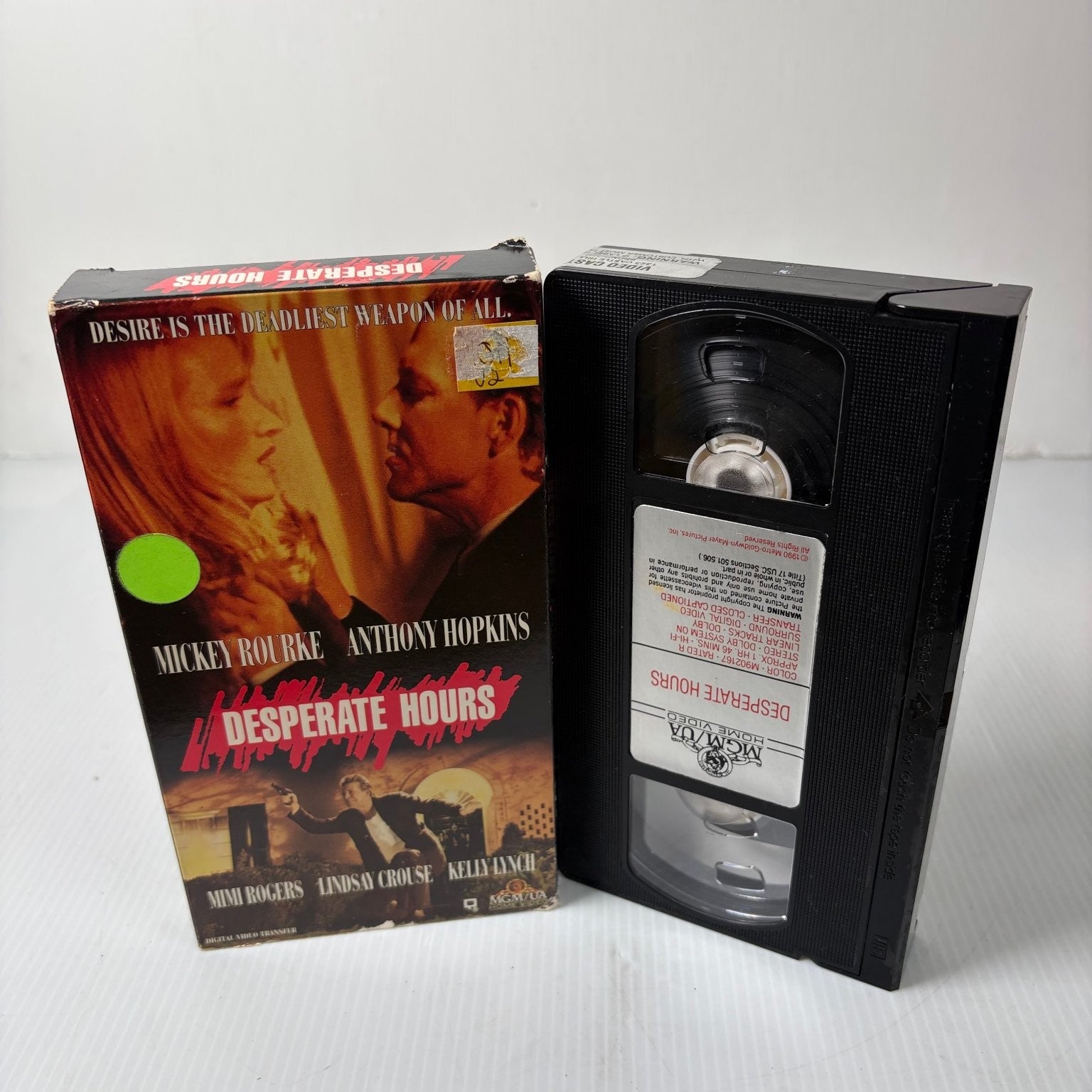 Desperate Hours VHS 1990 Thriller Mickey Rourke Anthony Hopkins MGM/UA