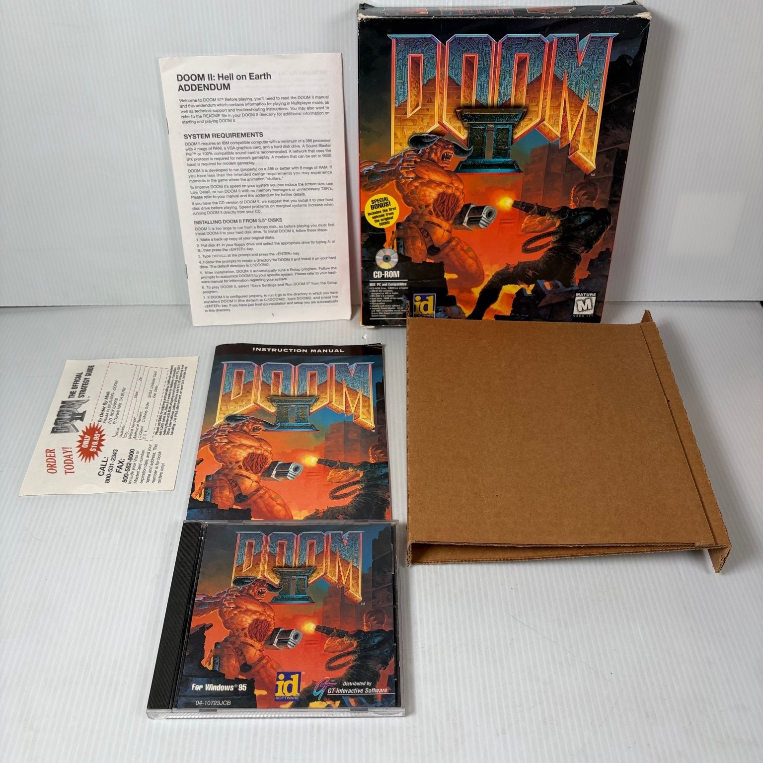 DOOM II: Hell on Earth Big Box PC Complete Video Game id Software FPS Windows 95