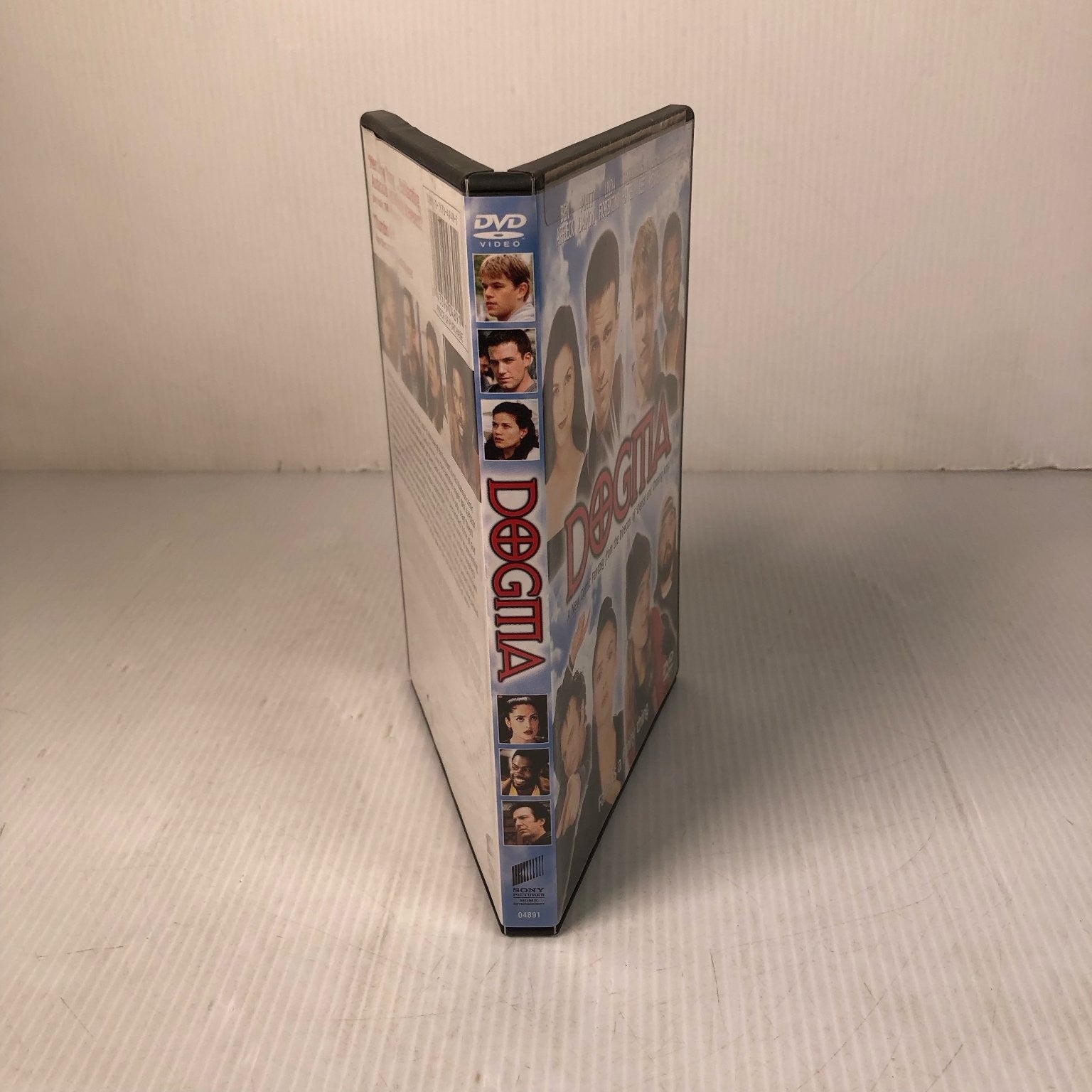 Dogma DVD 1999 Ben Affleck Matt Damon Kevin Smith R Rated Comedy Film