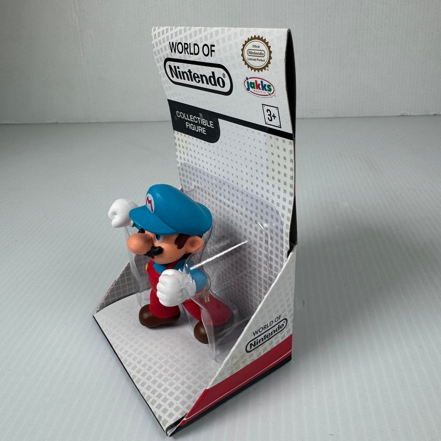 World of Nintendo Ice Power Mario Super Mario 2.5" Collectible Figure Jakks