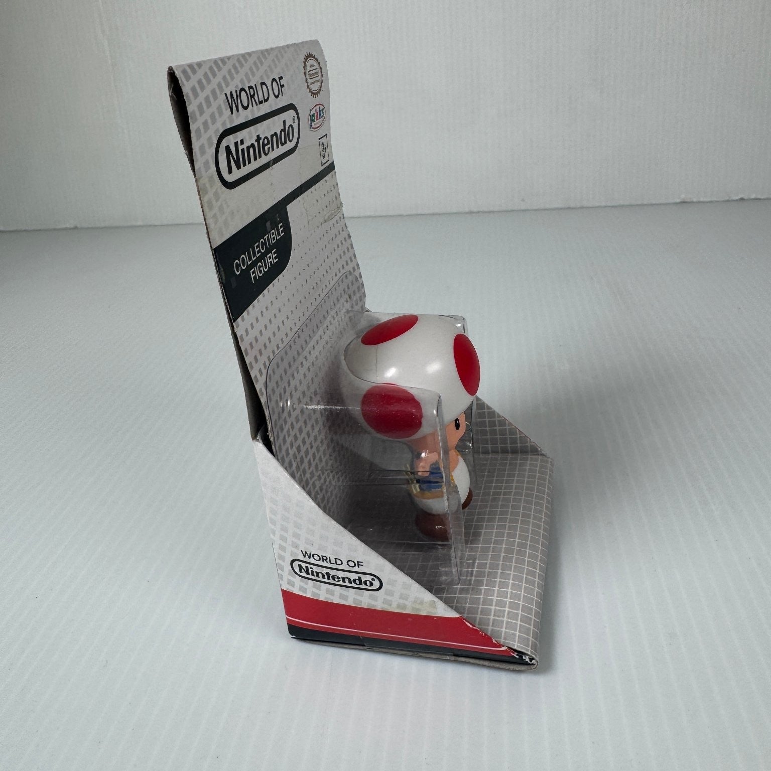 World of Nintendo Red Toad 2.5" Super Mario Collectible Figure