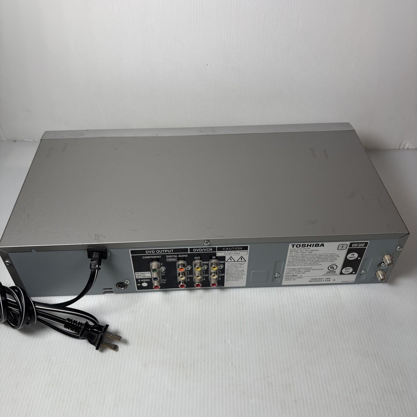 Toshiba SD-V393SU DVD Player VCR Combo VHS Hi-Fi Stereo Progressive Scan