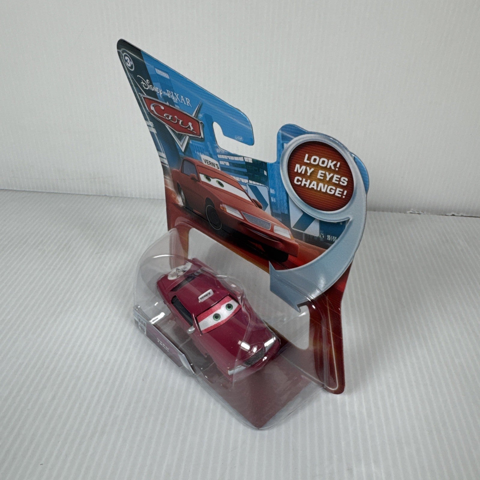 Disney Pixar Cars #119 | VERN Taxi | Lenticular Eyes Diecast Speedway