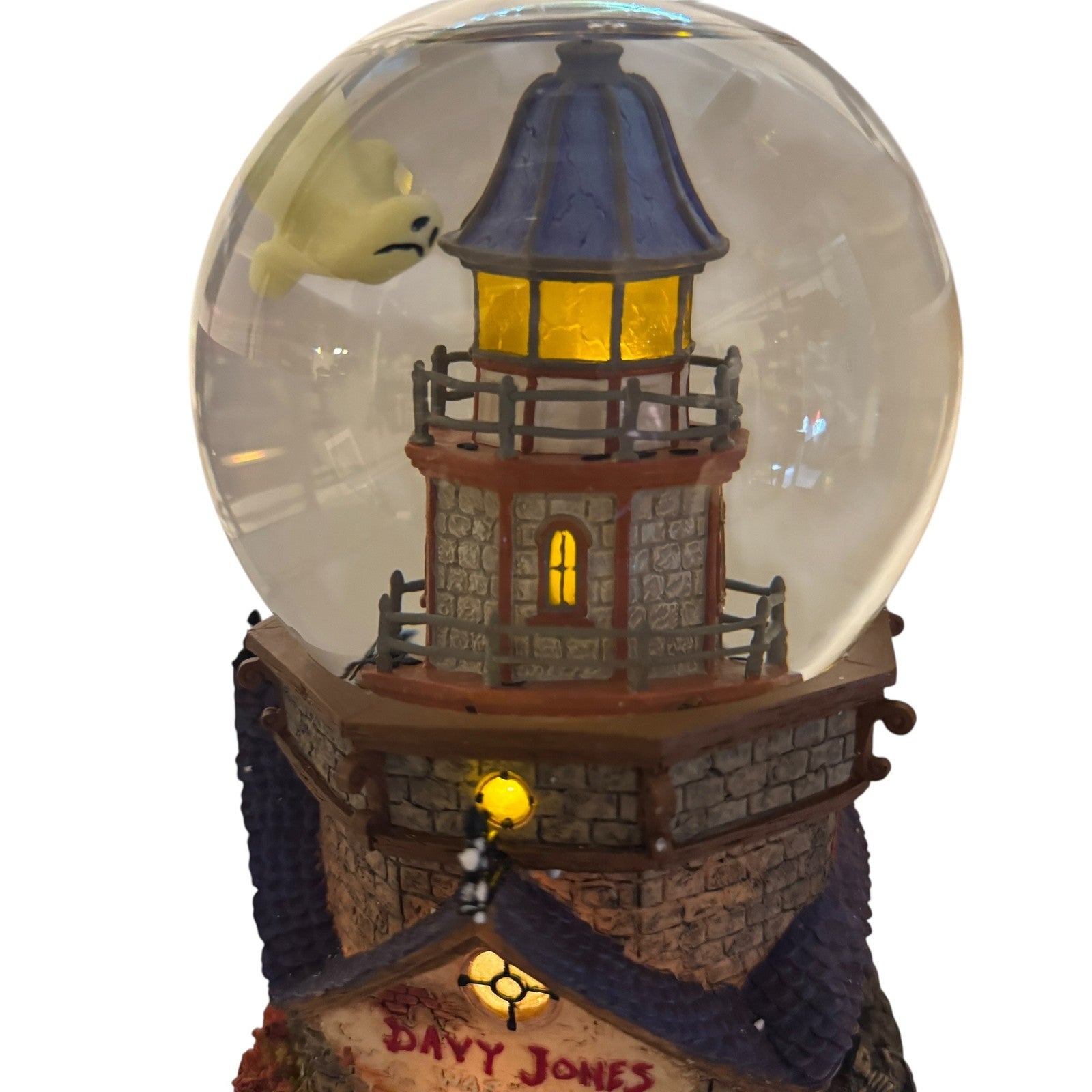 Department 56 Halloween Shipwreck Lighthouse Waterglobe Lighted w/ Glowing Ghost