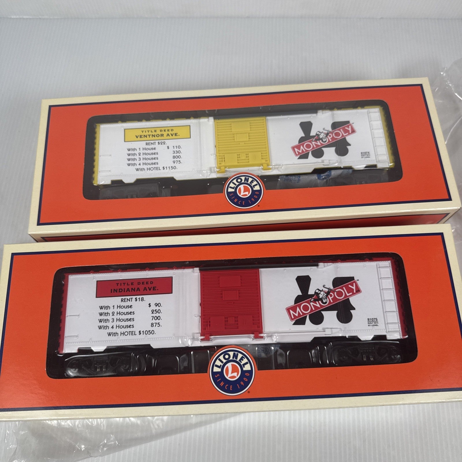 LIONEL Monopoly 2 Pack Boxcars Ventnor Ave & Indiana Ave 6-81073
