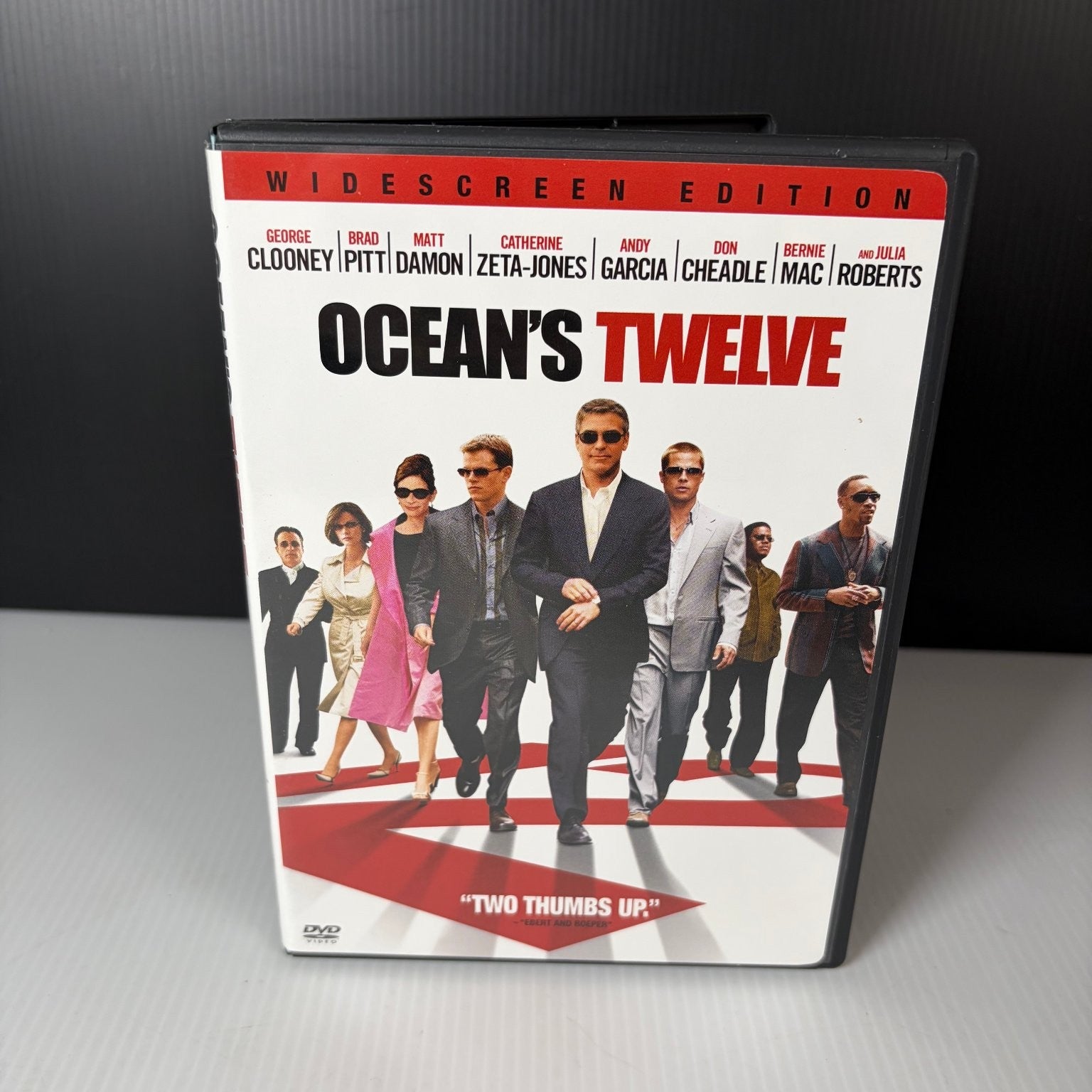 Ocean's Twelve DVD 2004 Widescreen Edition Clooney Pitt Damon Zeta-Jones
