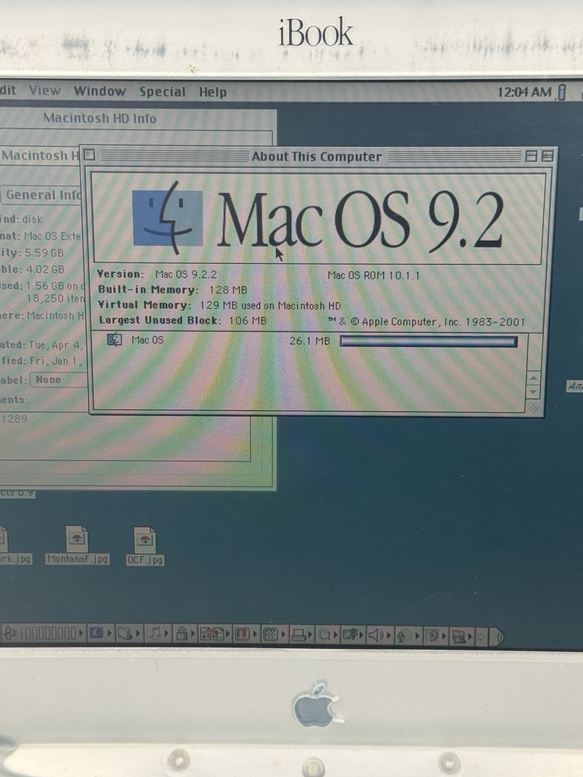 Apple M2453 Gray Clamshell iBook G3 OS 9.2 5.6GB HDD 128MB RAM Needs Battery
