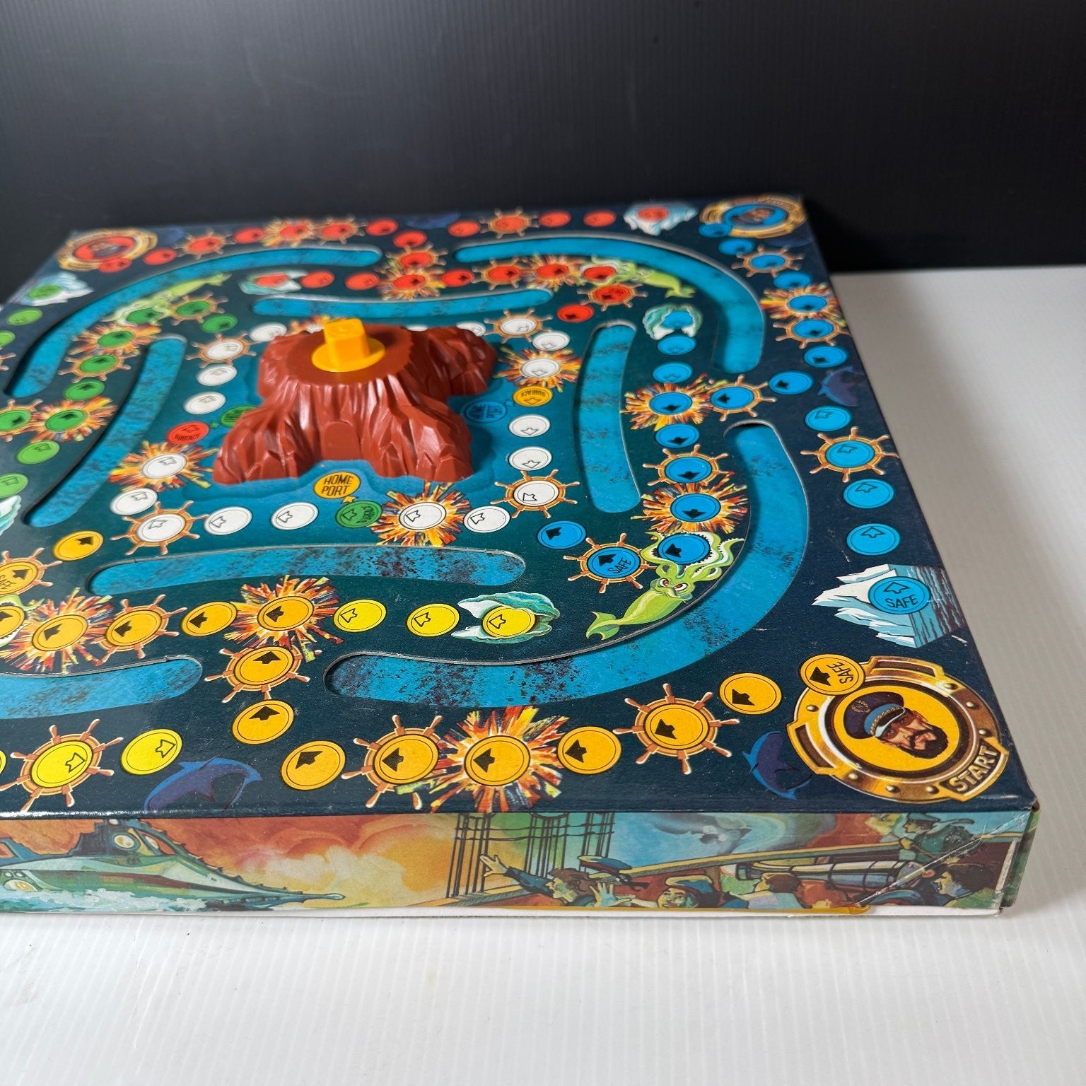 Disney World 20,000 Leagues Under The Sea Game Lakeside Board Game Complete
