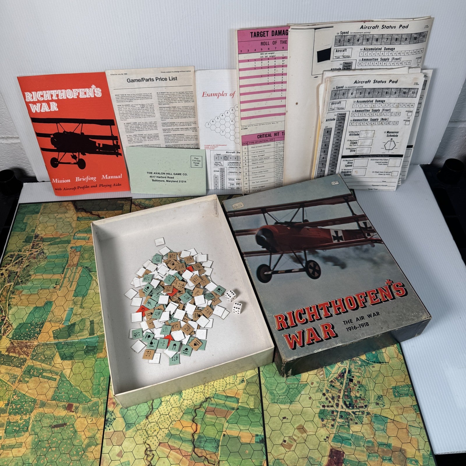 Vintage Richthofen's War Avalon Hill 1972 Board Game WWI Air Combat Set