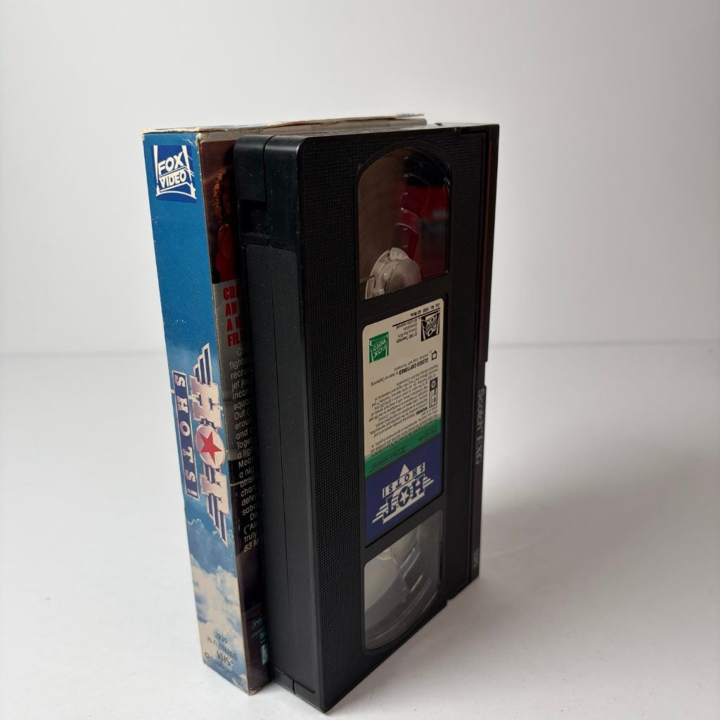 Hot Shots! VHS 1991 Charlie Sheen Lloyd Bridges Fox Video Comedy PG-13