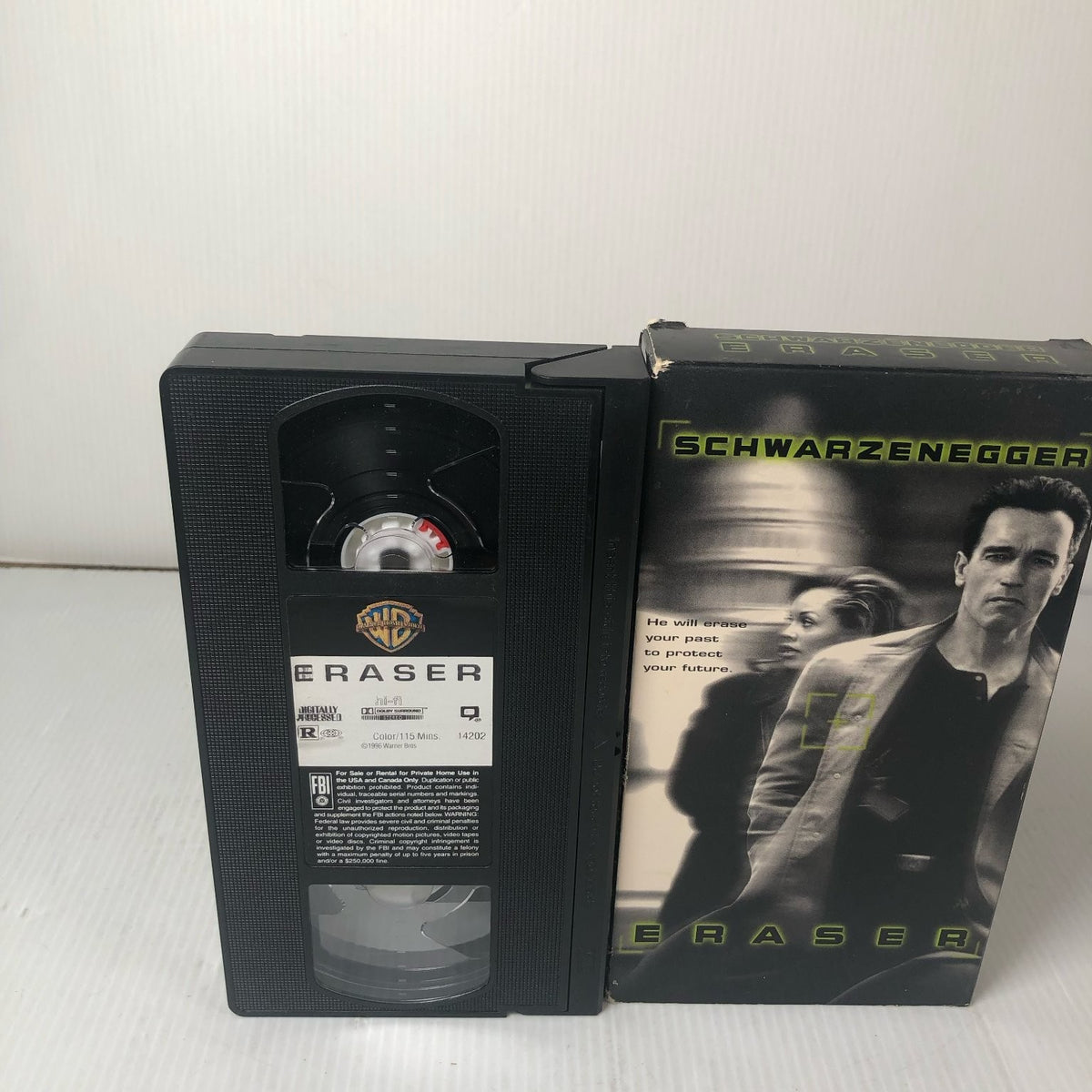 Eraser VHS 1996 Action Thriller Arnold Schwarzenegger Warner Bros