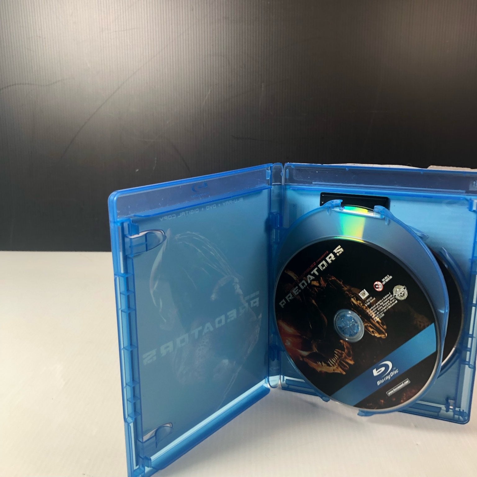Predators Blu-ray 2010 3-Disc Set Adrien Brody Robert Rodriguez Sci-Fi