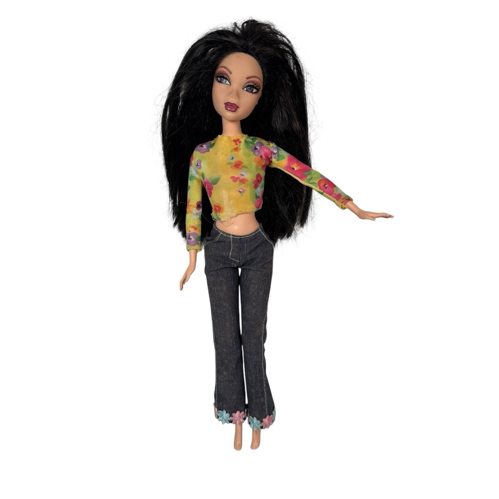 Vintage Y2K Barbie My Scene Nolee Doll w/ Flower Flares