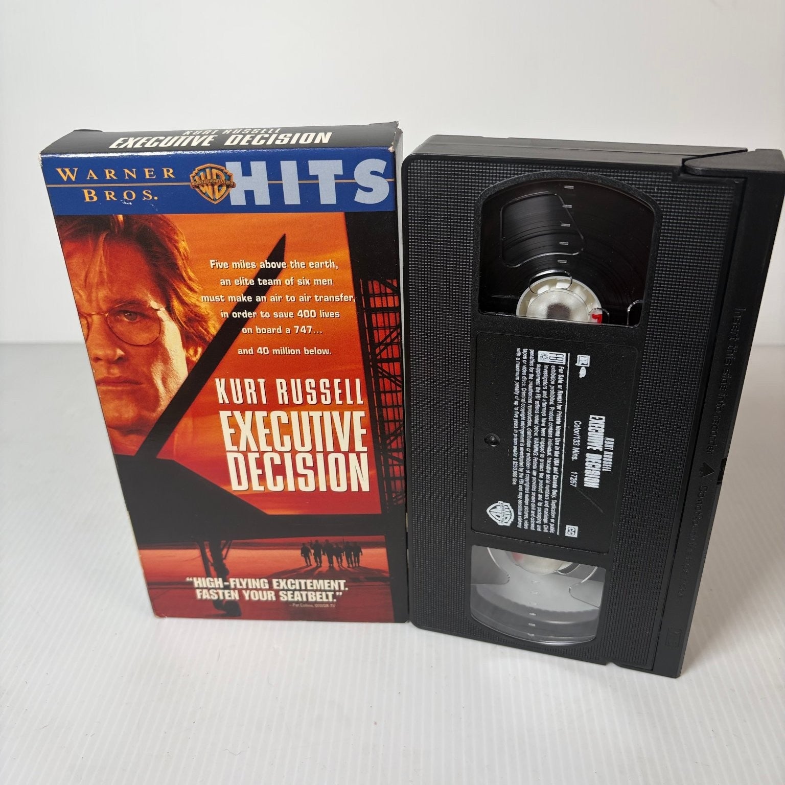 Executive Decision VHS 1996 Action Thriller Kurt Russell Warner Bros. Hits