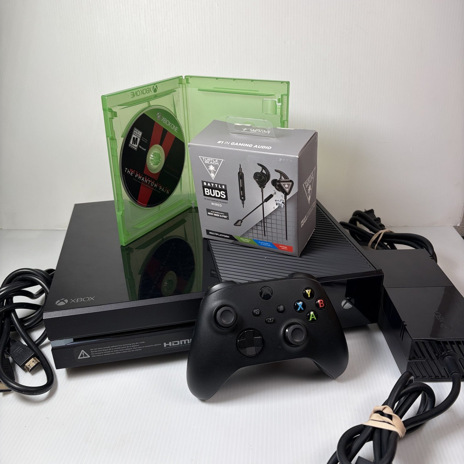 Xbox One 500GB Console with Controller, Metal Gear Solid V, Turtle Beach Headset