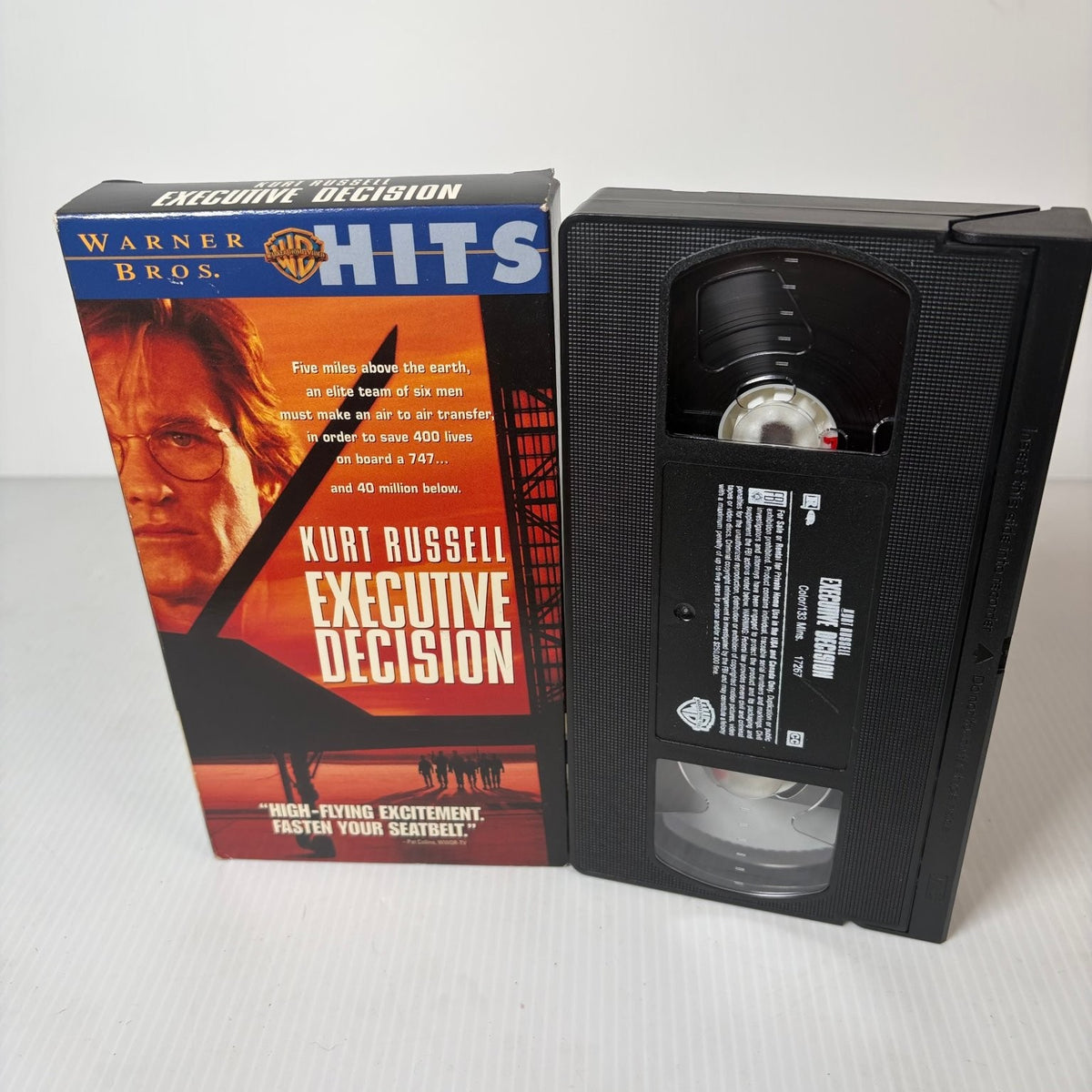 Executive Decision VHS 1996 Action Thriller Kurt Russell Warner Bros. Hits
