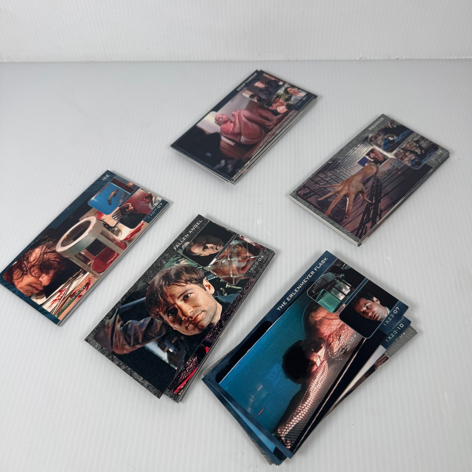 Vintage Topps 1997 The X-Files Wide-Format Widevision Showcase 72-Card Base Set