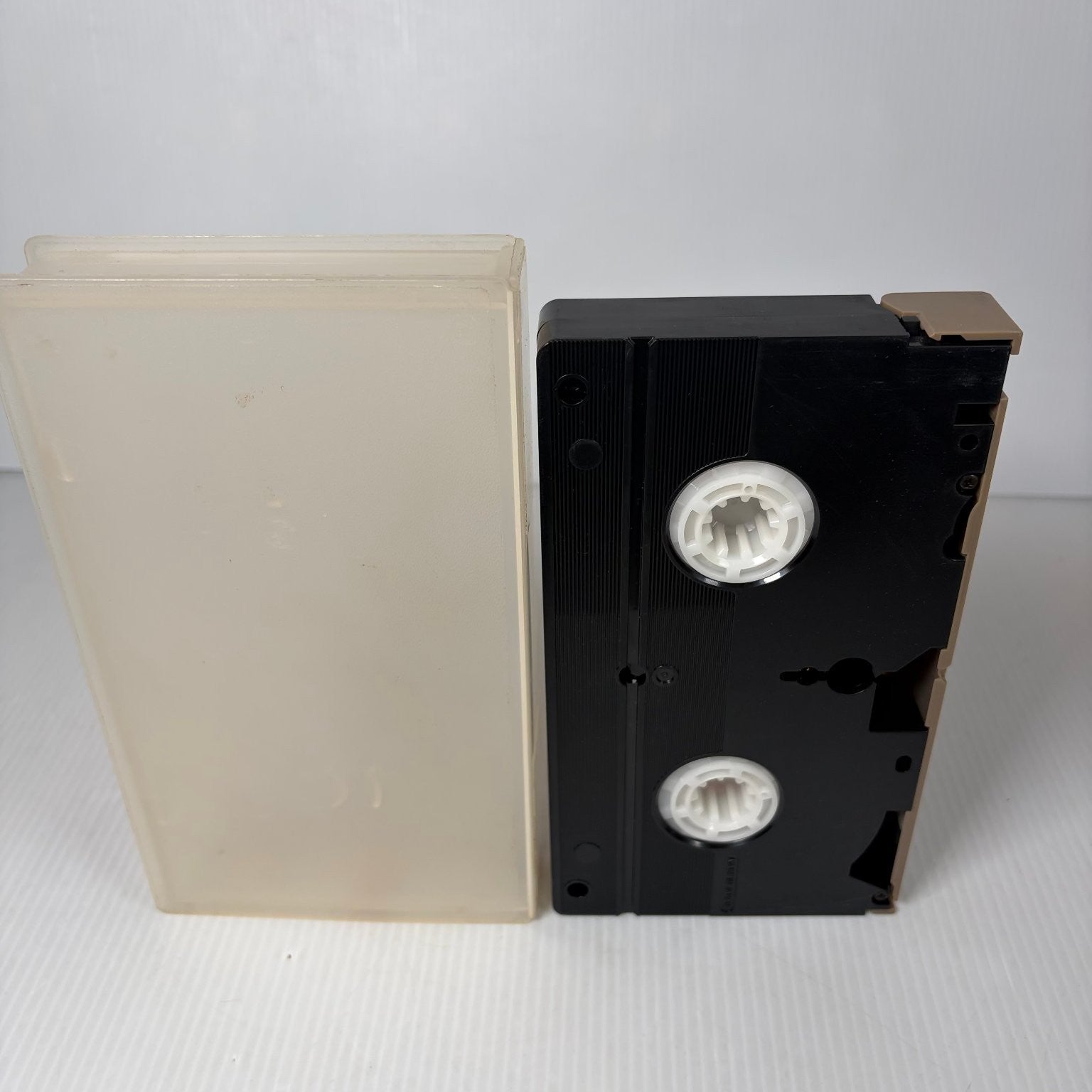 To the Devil, A Daughter VHS 1976 Occult Horror Warner Home Video