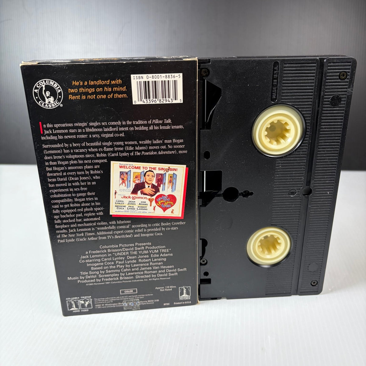 Under the Yum Yum Tree VHS 1963 Comedy Jack Lemmon Columbia Classics