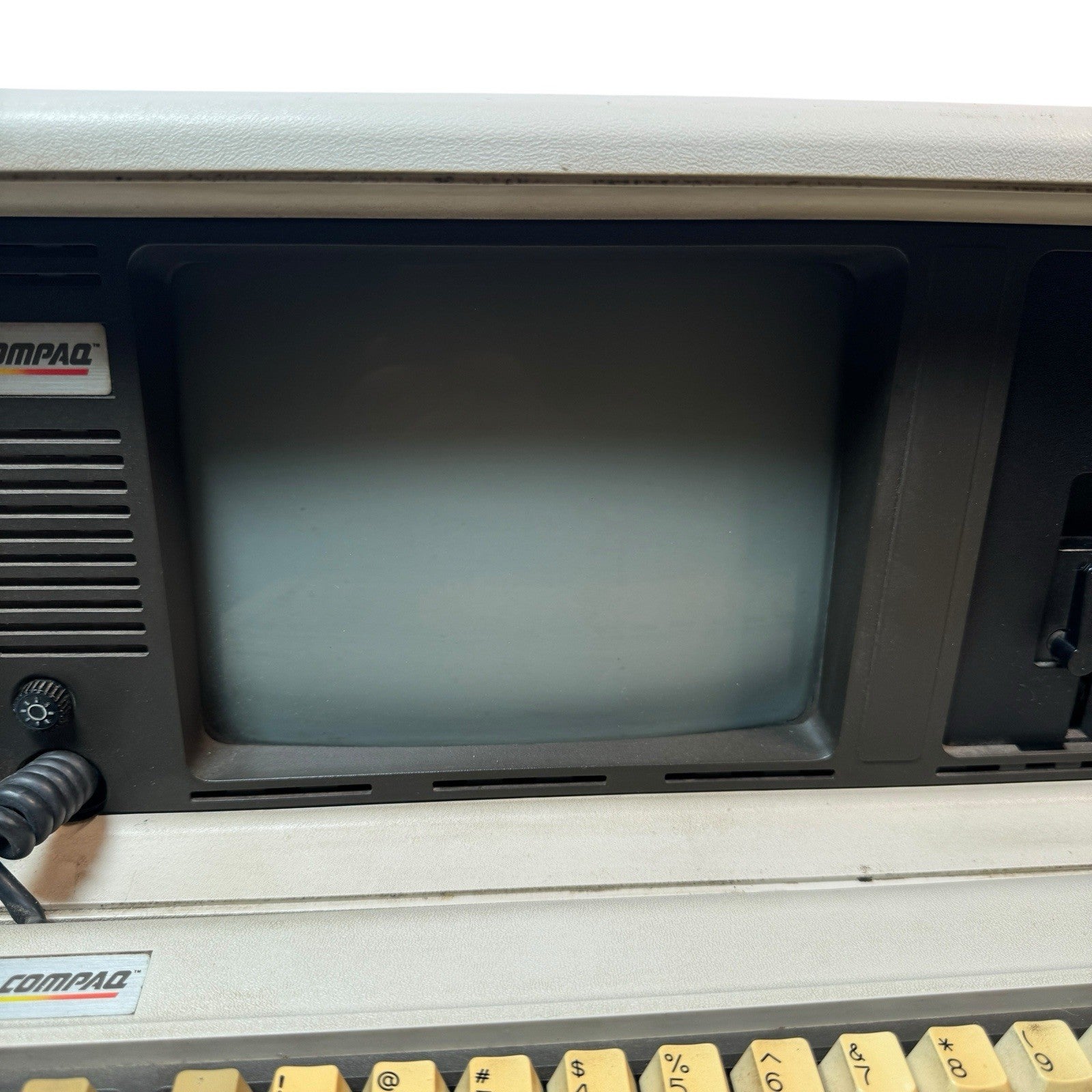 Compaq Portable Model 1 (1983) IBM PC Compatible w/ Manual & Disks AS IS