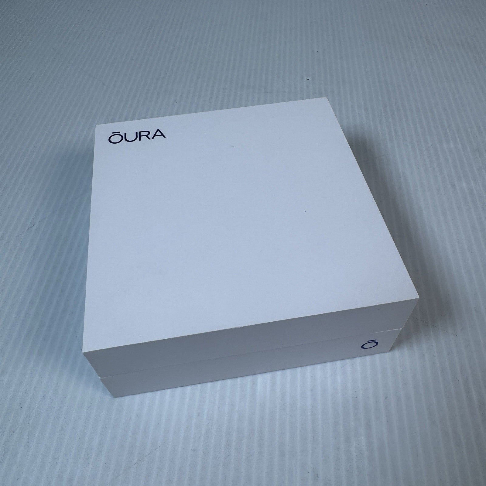Oura Ring Gen 3 Size 11 Complete with Charger in Silver