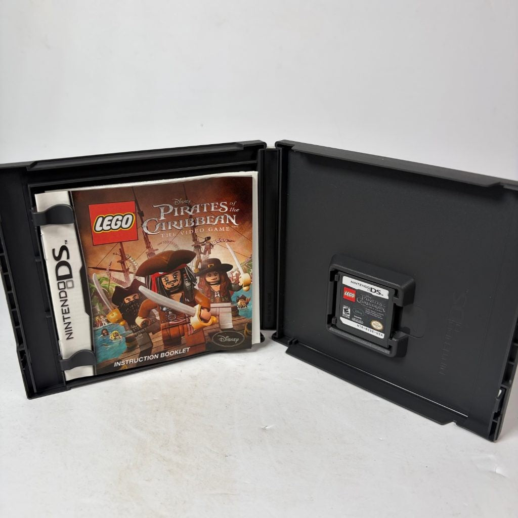 LEGO Pirates of the Caribbean The Video Game Nintendo DS CIB Complete Disney
