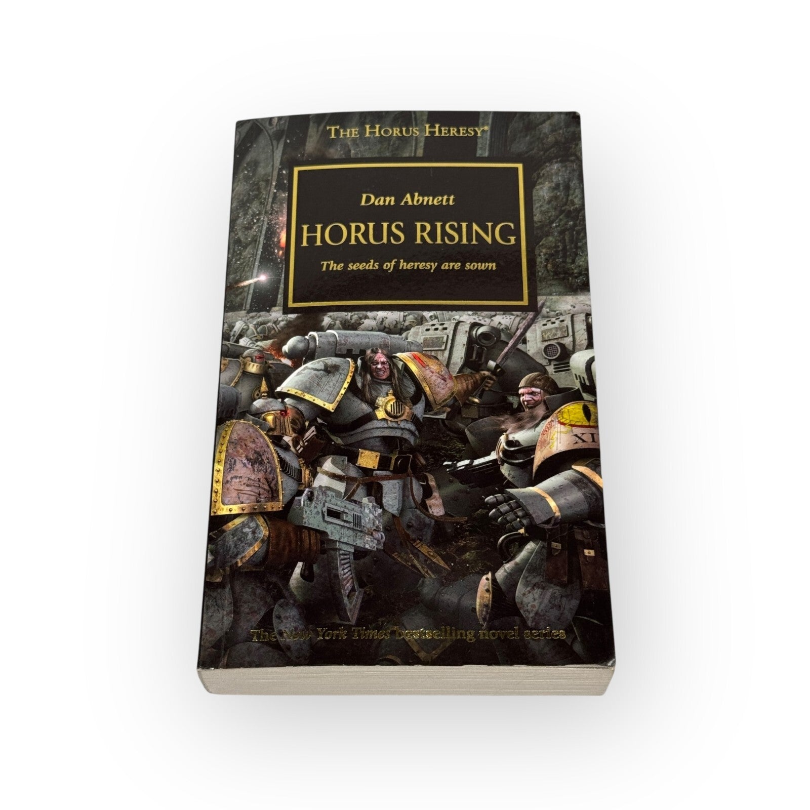 Horus Rising Warhammer 40K The Horus Heresy Book 1 Dan Abnett (2018, Paperback)