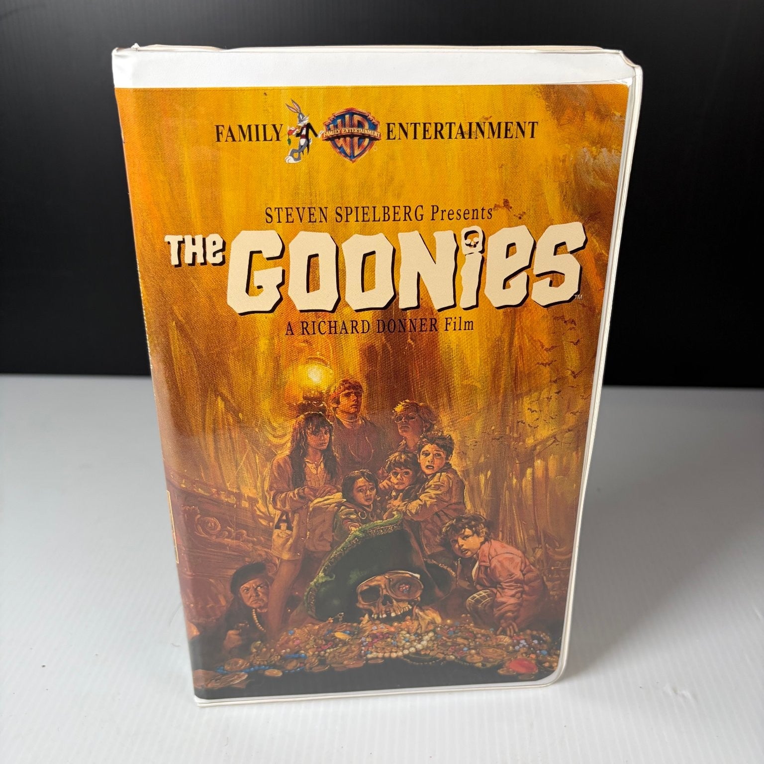 The Goonies VHS 1994 Adventure Family Original Release Warner Bros Clamshell