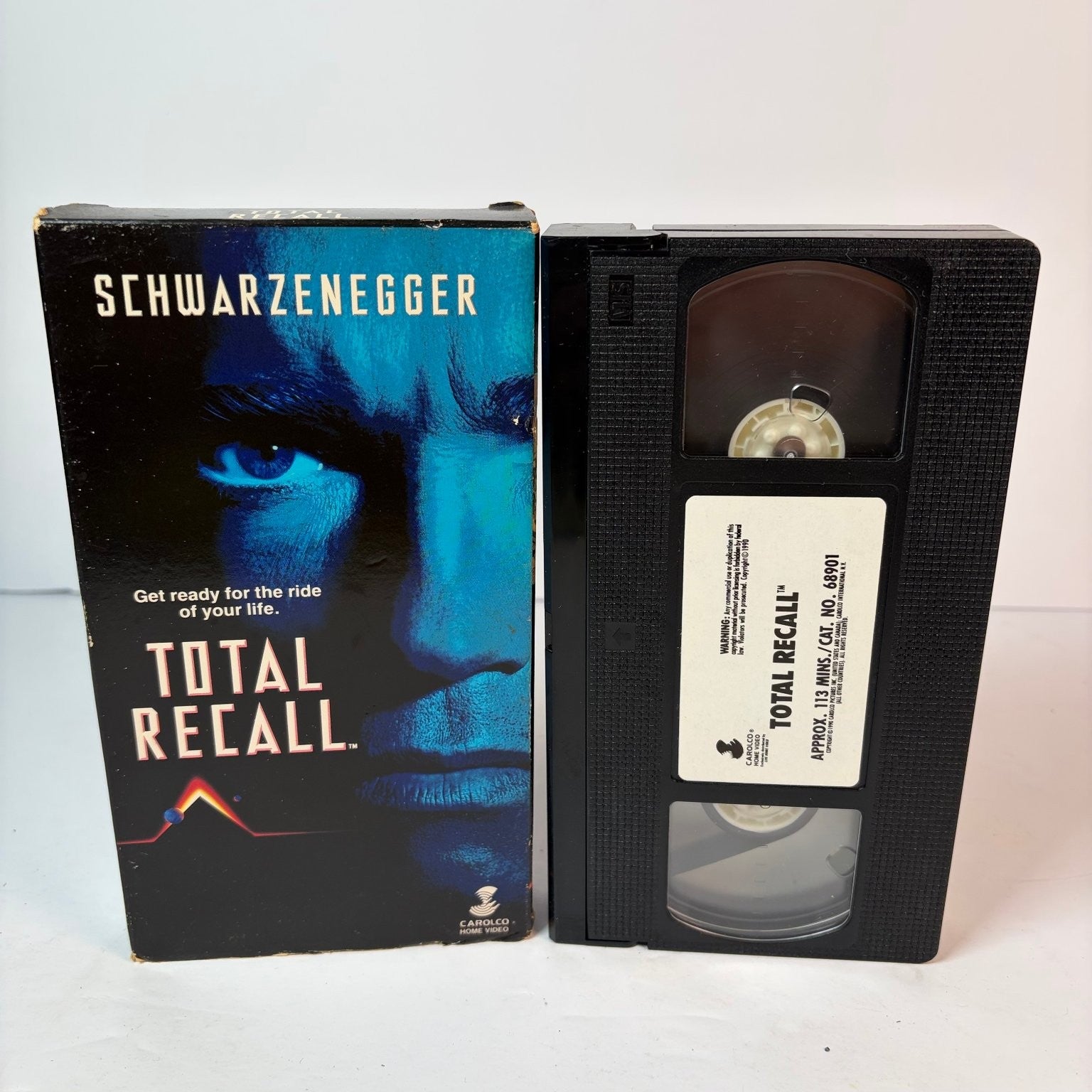 Total Recall VHS 1990 Sci-Fi Action Thriller Arnold Schwarzenegger Carolco