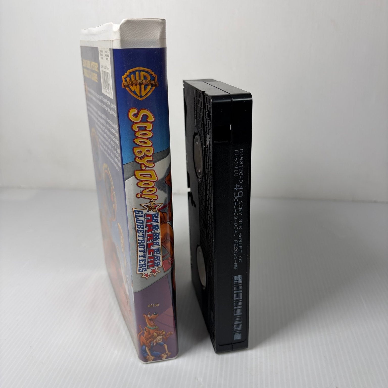 Scooby-Doo! Meets The Harlem Globetrotters VHS 1999 Animated Comedy Clamshell