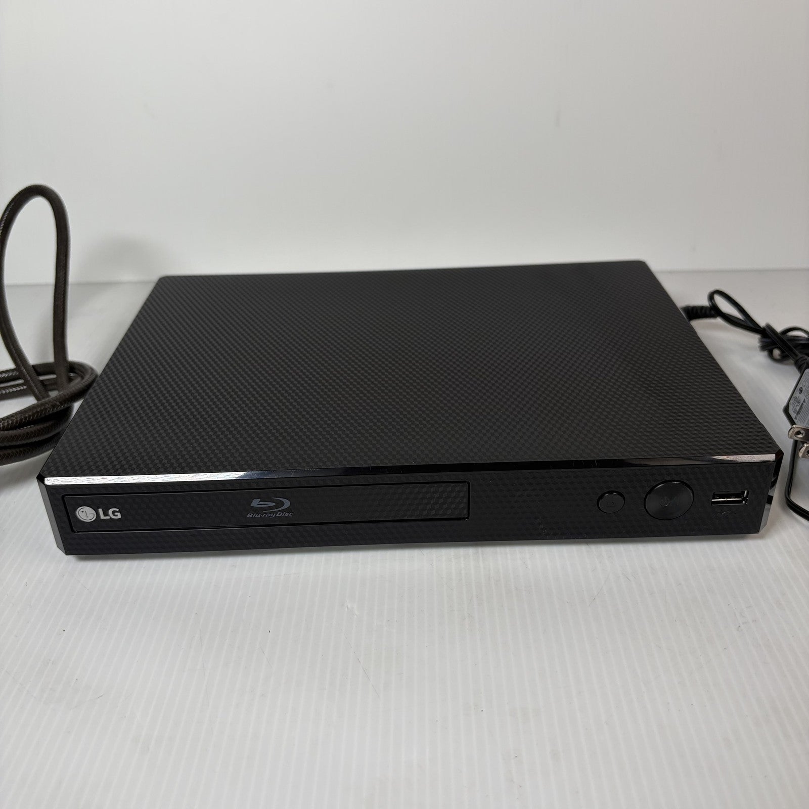 LG BP175 Blu-ray Disc DVD Player Full HD 1080p HDMI USB LAN Network Streaming
