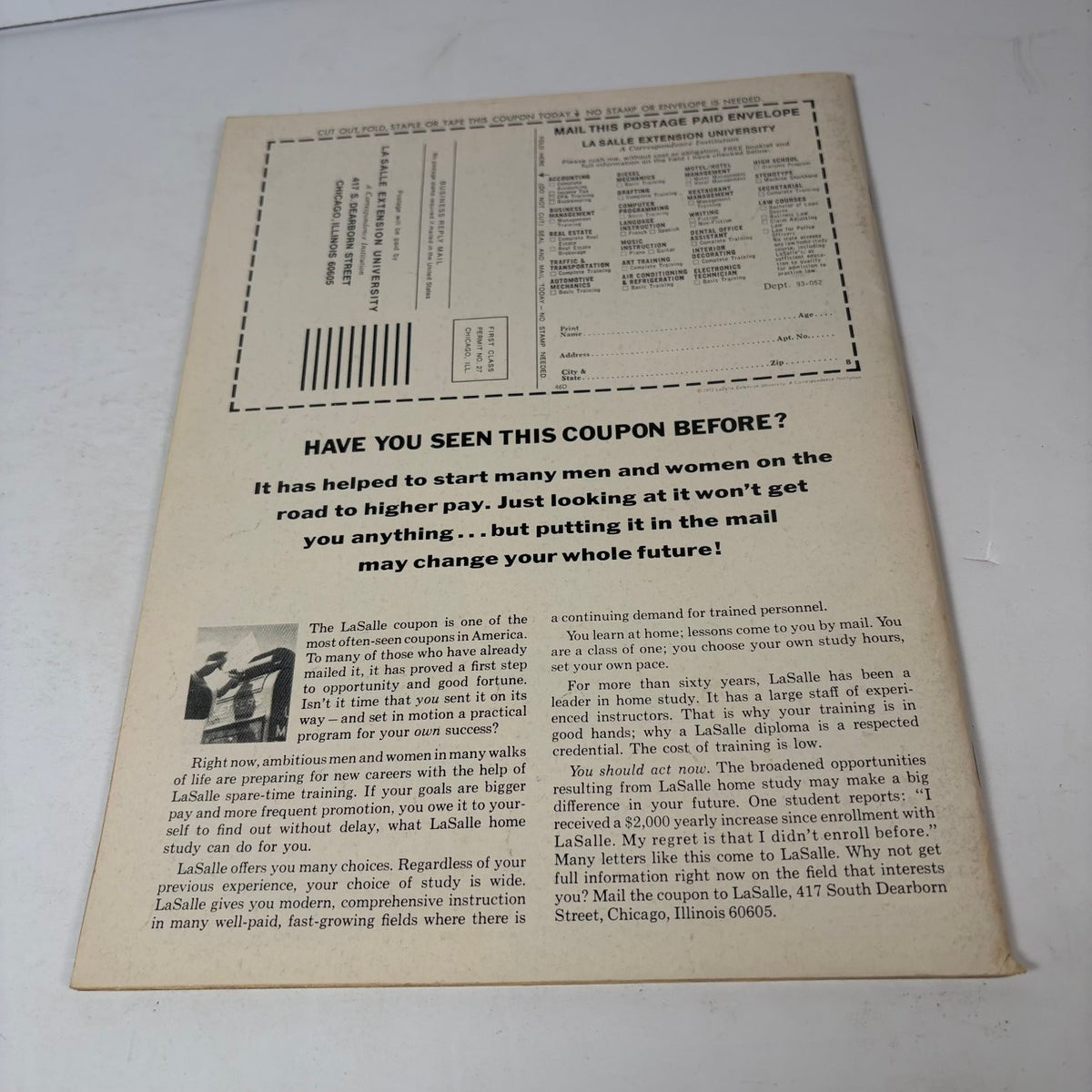 Dracula Lives January 1974 Vampire vs Vampire Magazine Marvel Horror