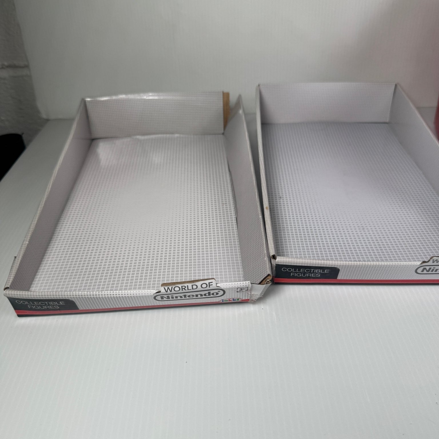 World of Nintendo Lot of 4 Collectible Figure Display Boxes Video Game Store