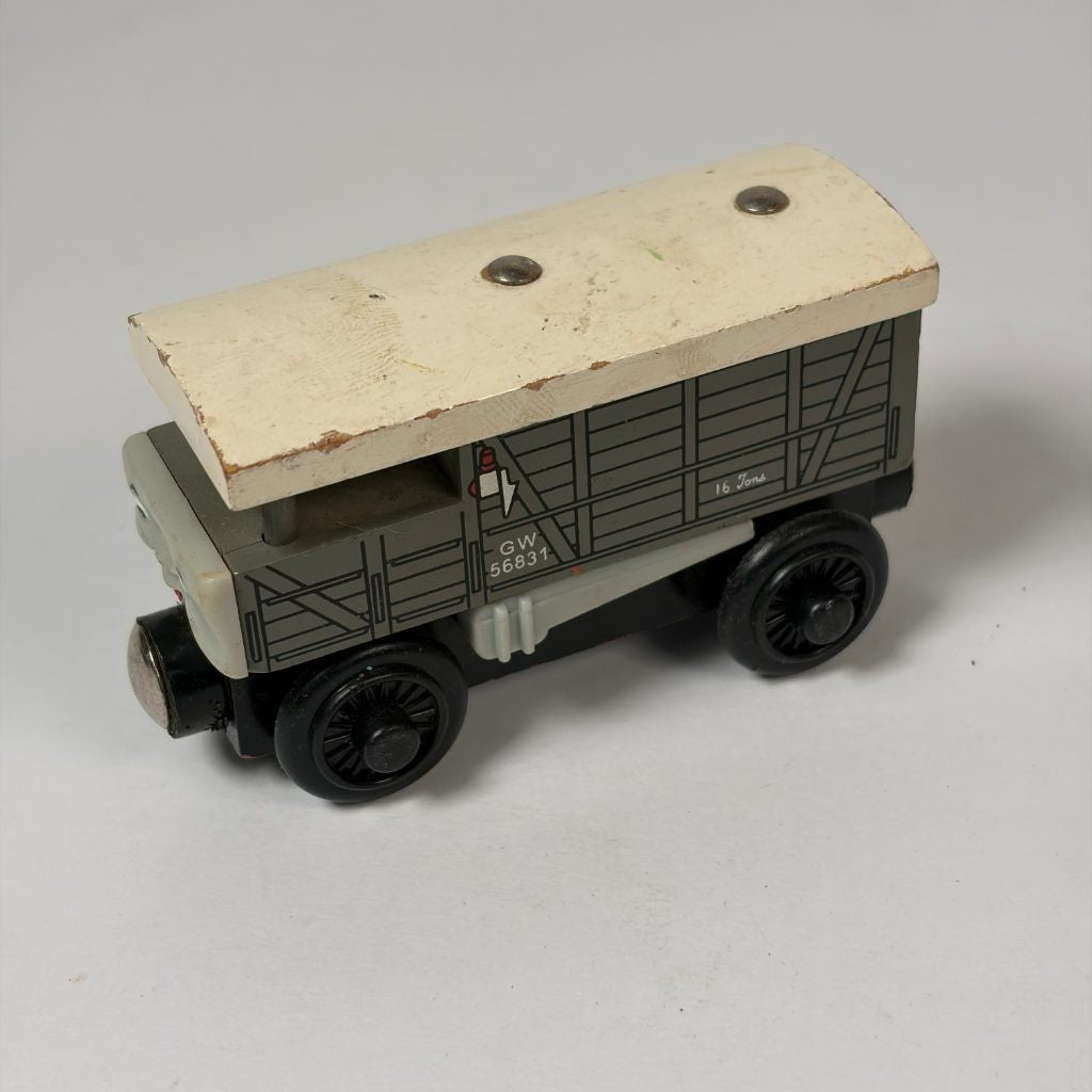 Thomas & Friends Wooden Railway Toad Brake Van GW 56831 Magnetic Train Car