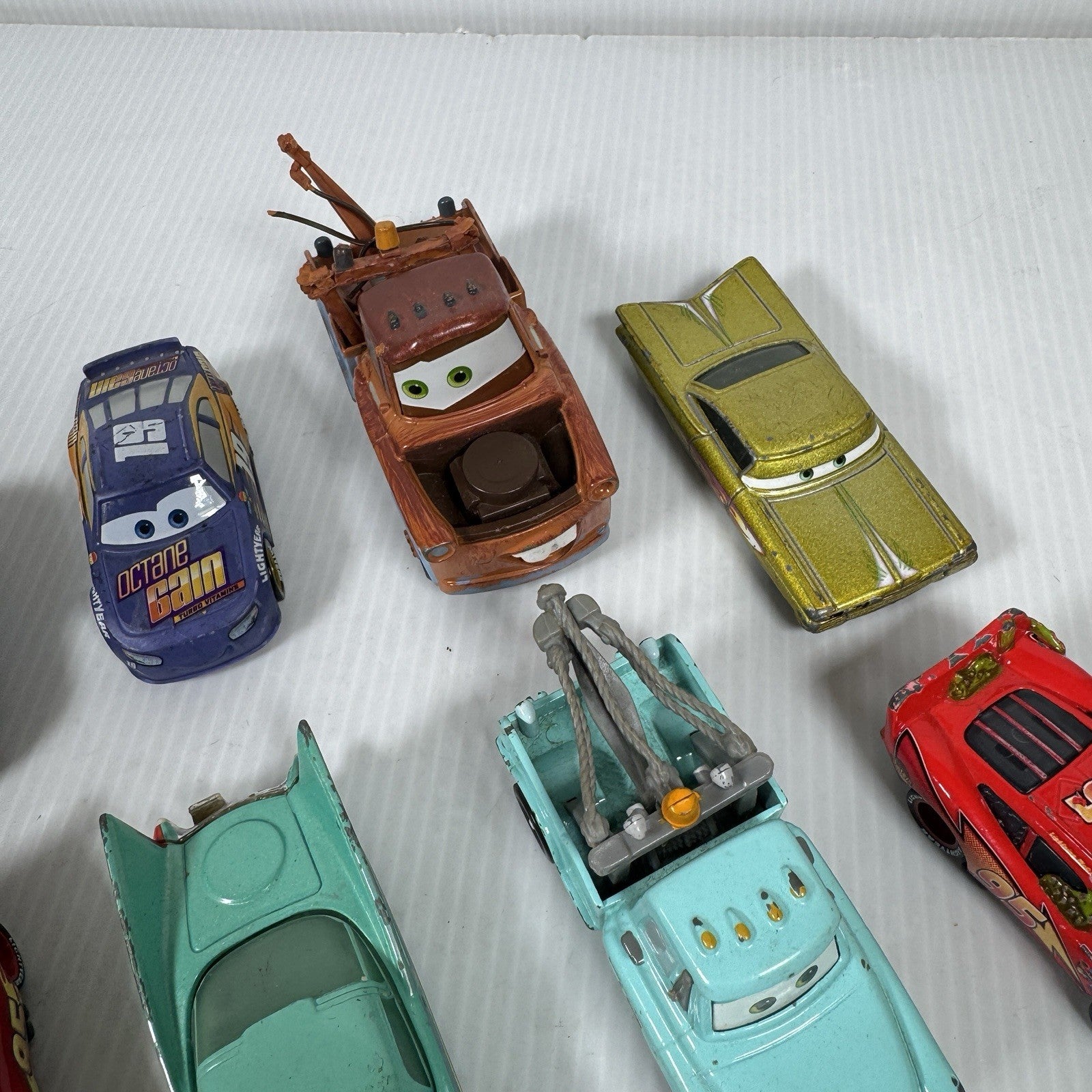 Lot Of Disney Pixar Cars Diecast & Plastic Toys Mater, Lightning McQueen & More