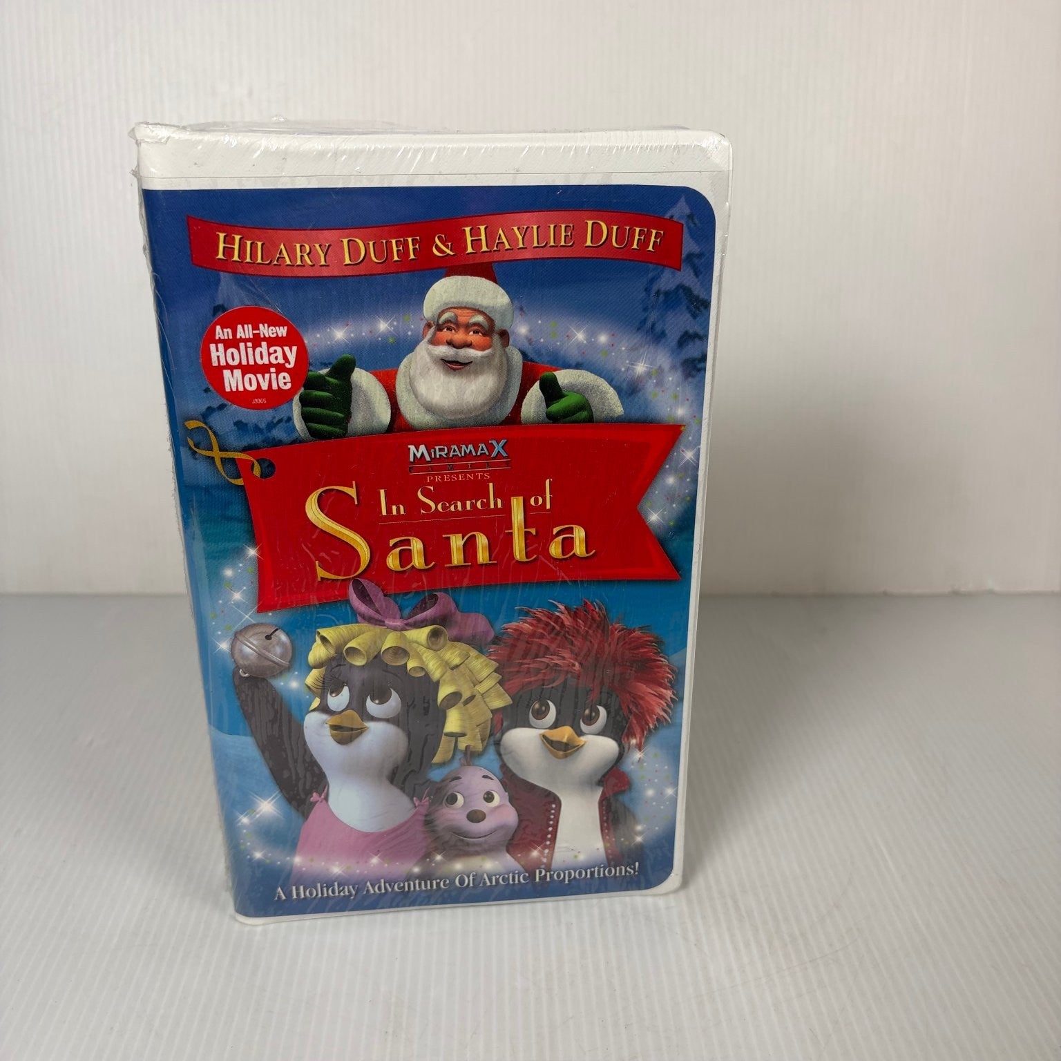 In Search of Santa VHS 2004 Rare Animated Holiday Family Hilary & Haylie Duff