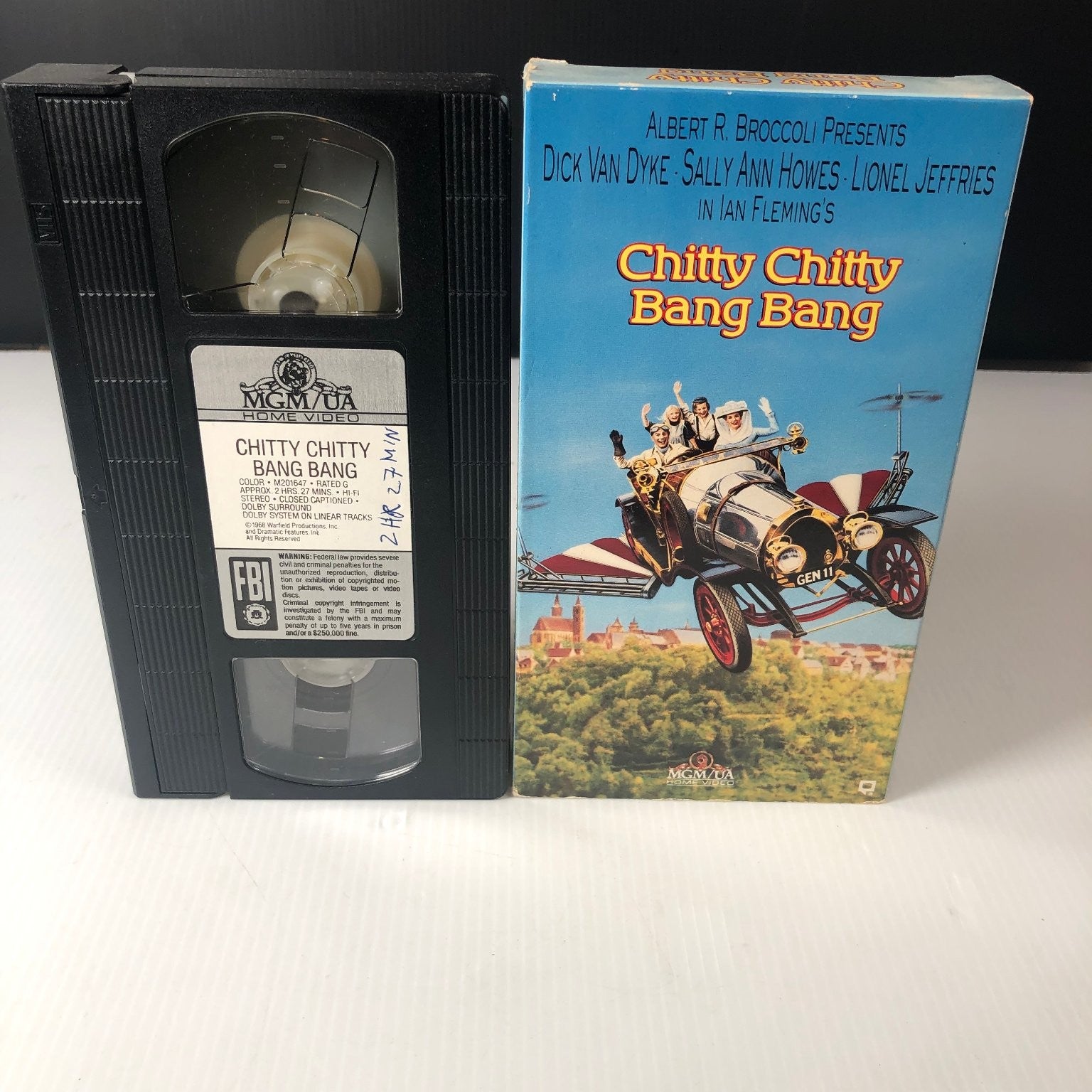 Chitty Chitty Bang Bang VHS 1968 Family Musical MGM/UA Home Video