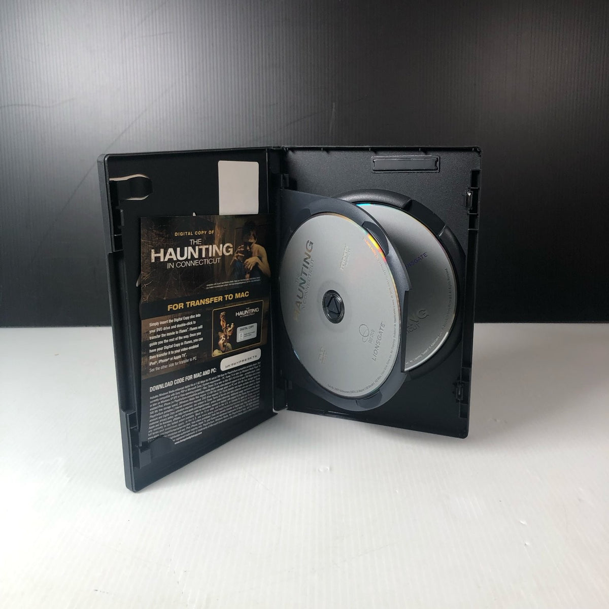 The Haunting in Connecticut DVD 2009 Unrated Cut Virginia Madsen Horror