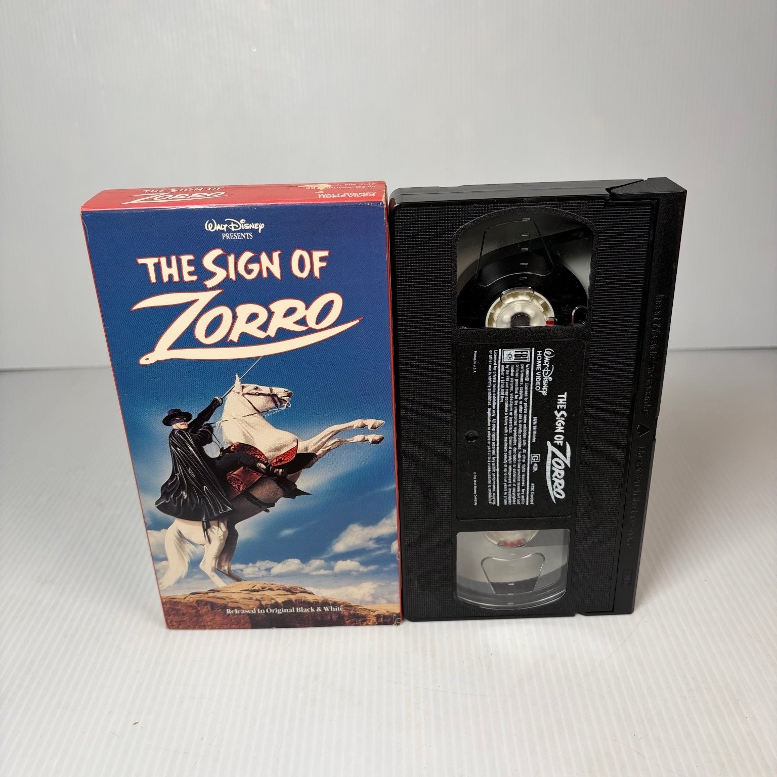 The Sign of Zorro VHS 1960 Adventure Walt Disney Home Video Black & White