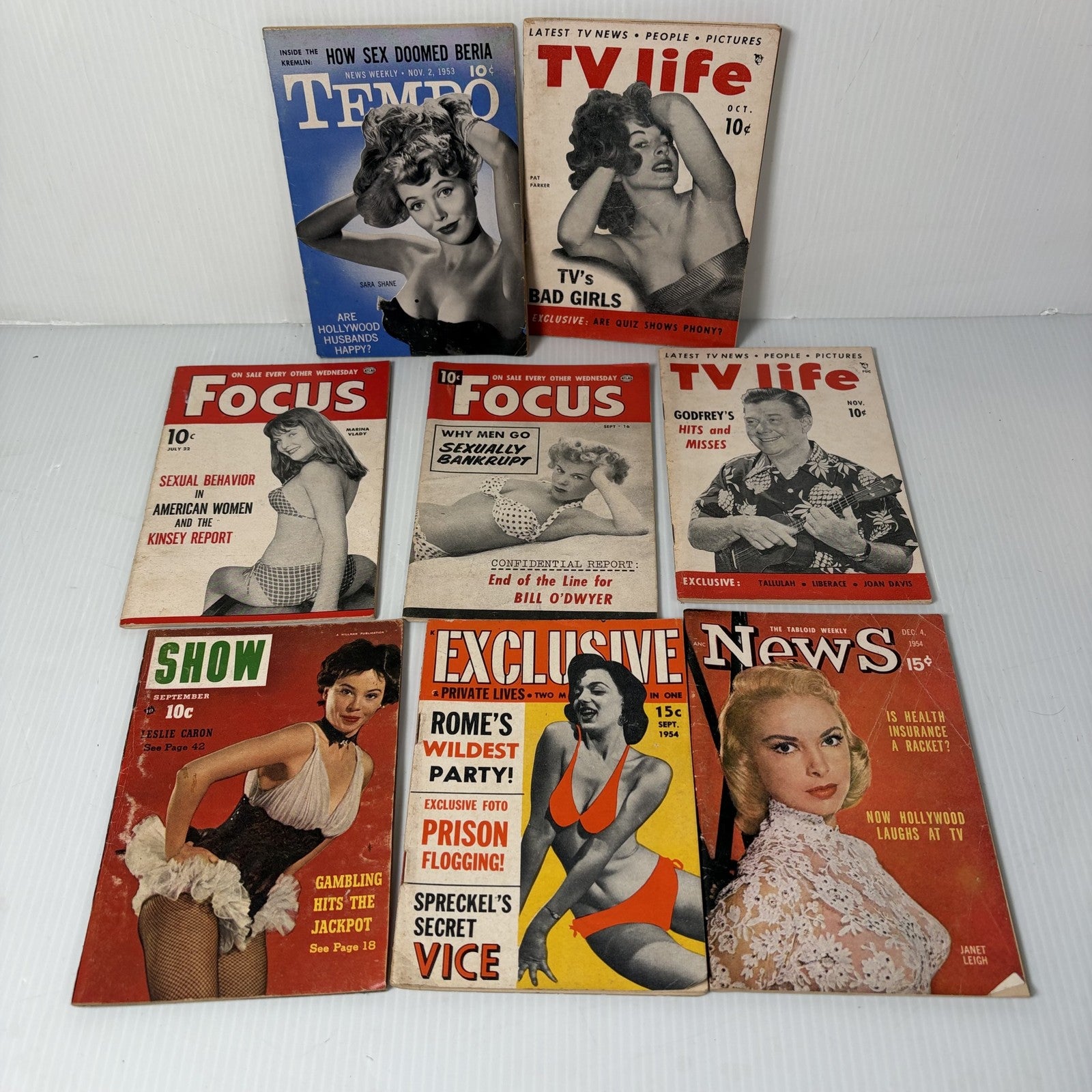 Vintage 1950s Magazine Lot Tempo TV Life Focus Show Exclusive News Pin-Up Bikini