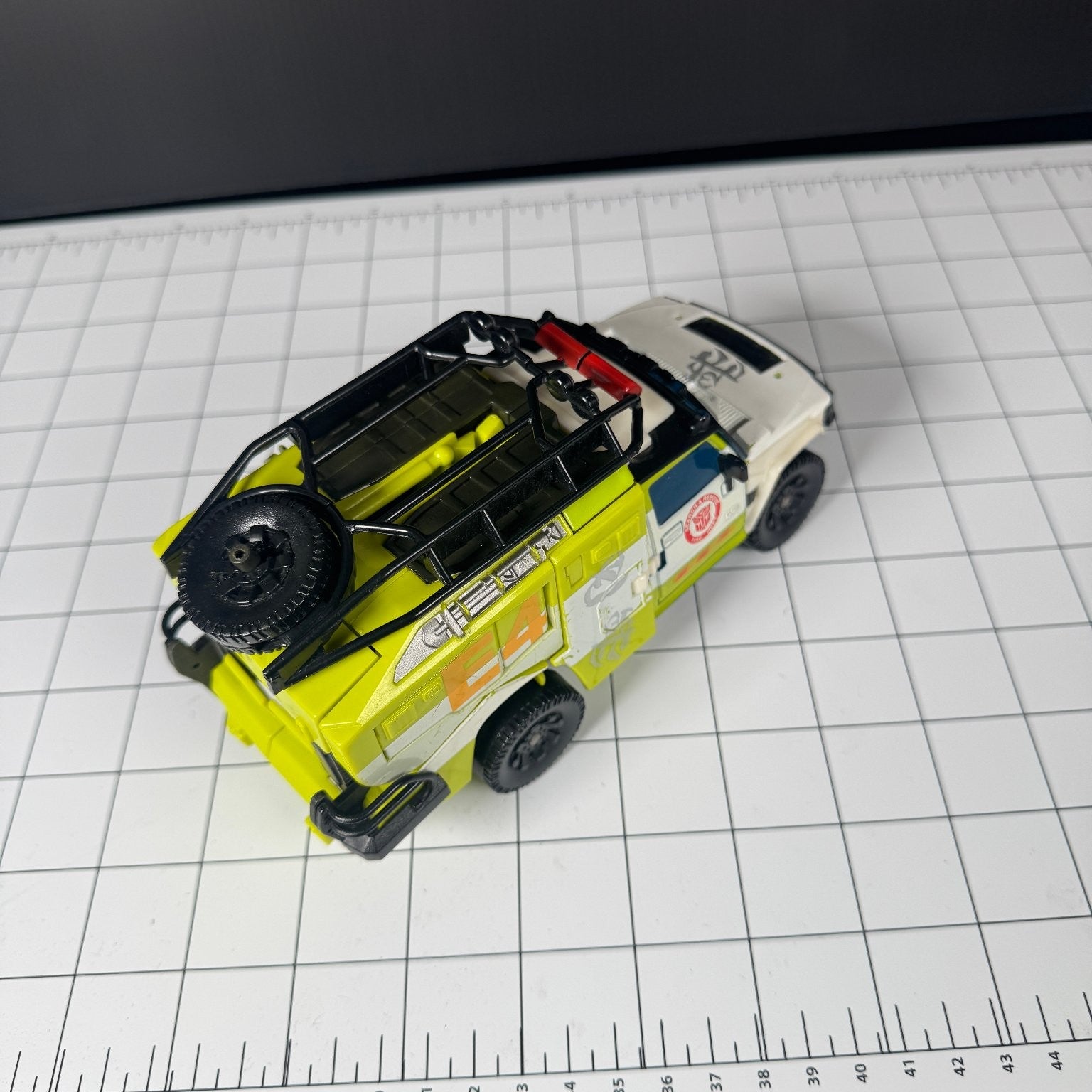 Transformers Dark of the Moon Voyager Class Ratchet Target Exclusive Incomplete