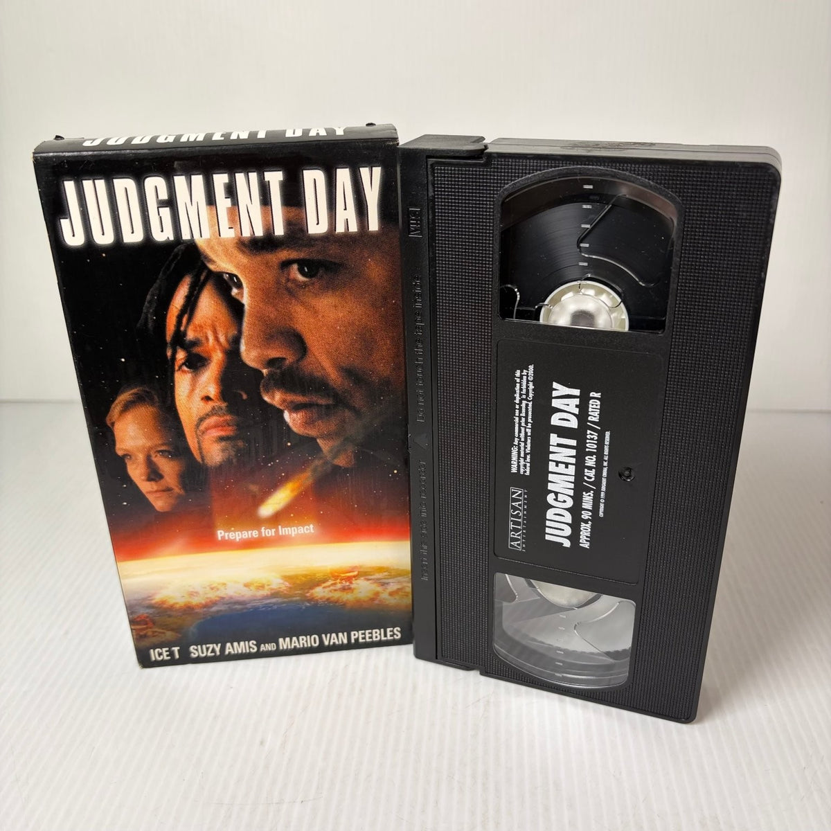 Judgment Day VHS 1999 Action Sci-Fi Artisan Home Entertainment