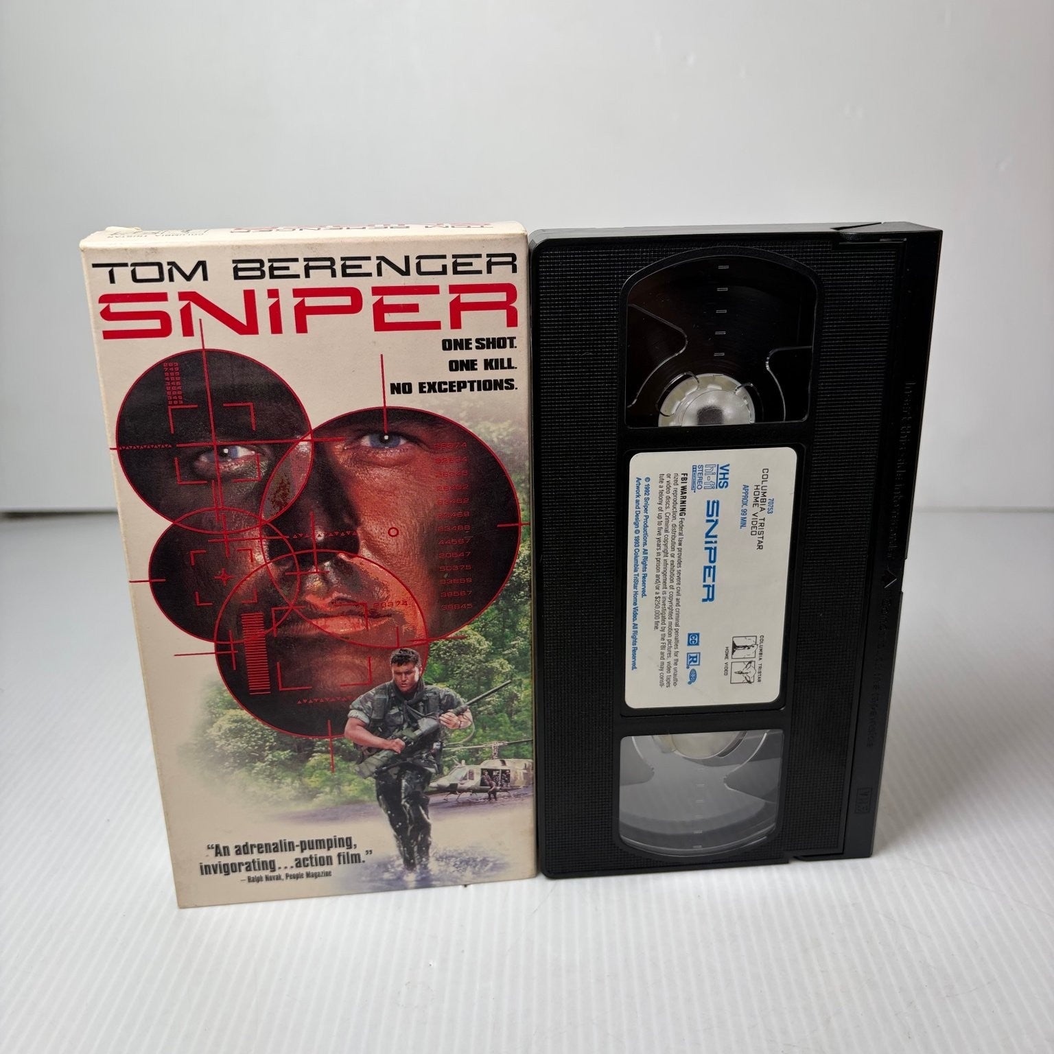 Sniper VHS 1993 Action Thriller Tom Berenger Columbia TriStar Home Video