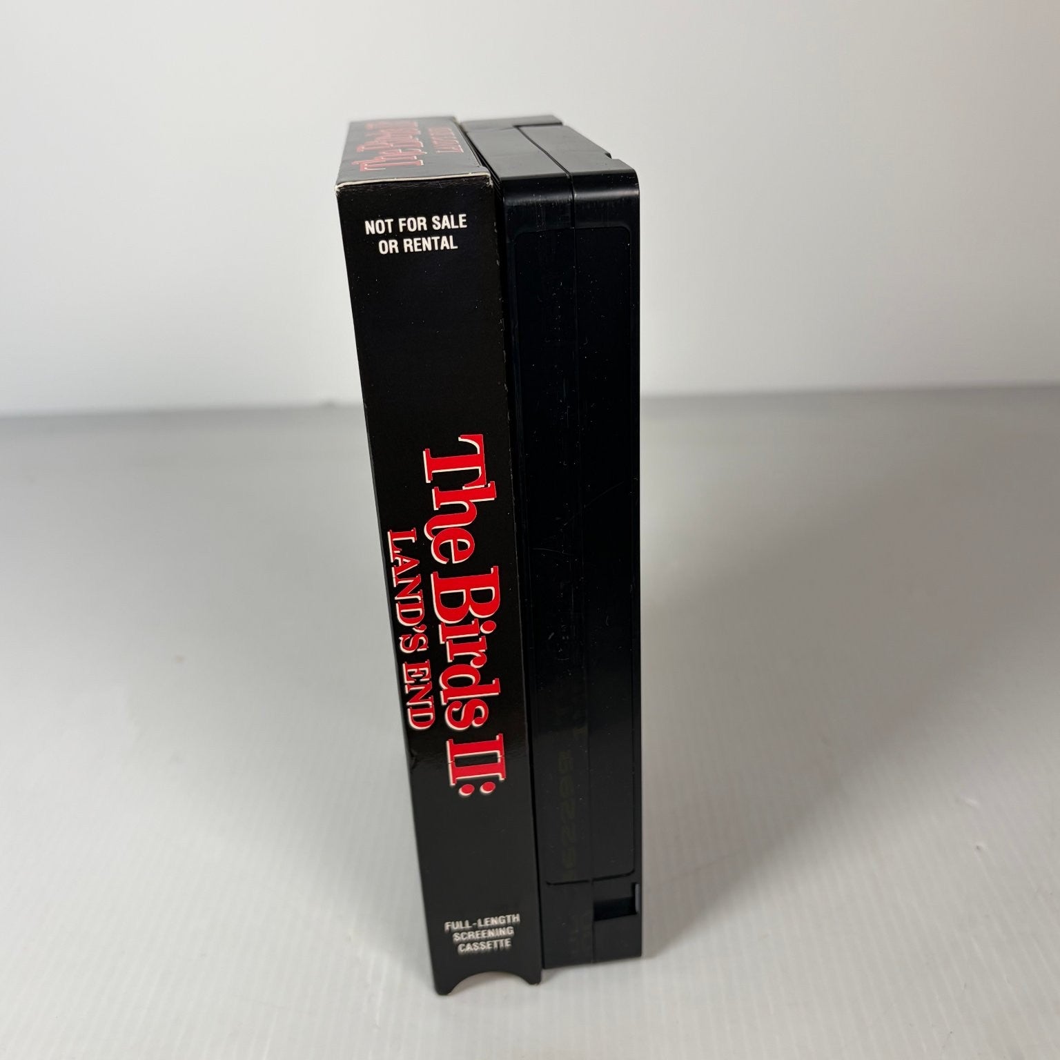 The Birds II: Land's End VHS 1994 Horror Screening Cassette MCA Universal