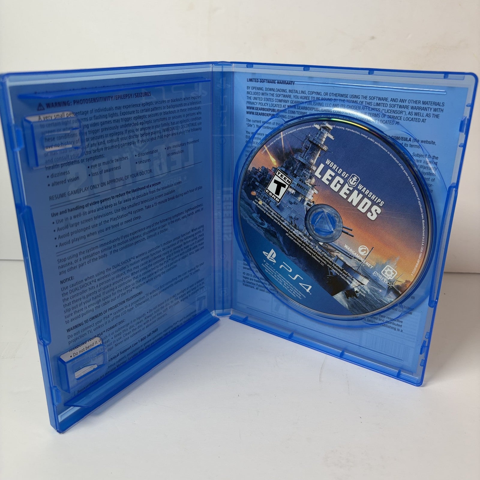 World of Warships Legends: Firepower Deluxe Edition PS4 PlayStation 4 Complete