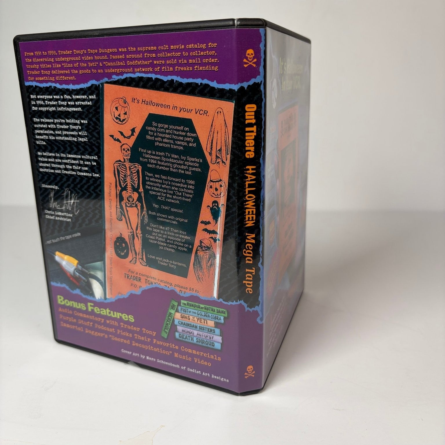 Trader Tony's Tape Dungeon: Out There Halloween Mega Tape 2020 DVD
